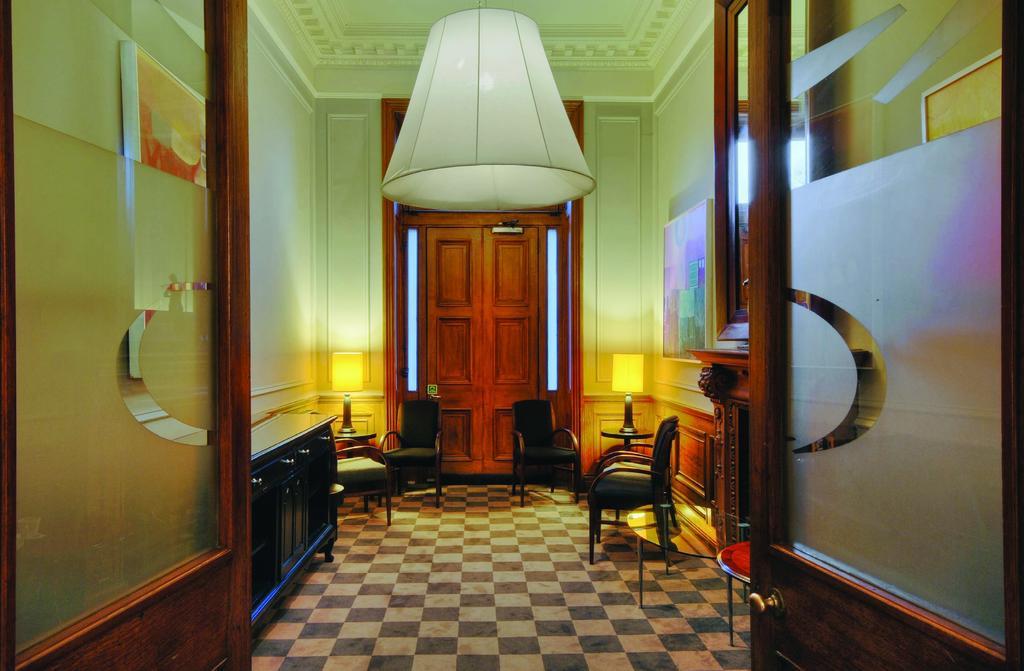 The Bonham Hotel Edinburgh Bagian luar foto The entrance to the hotel